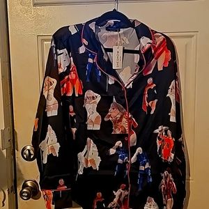 NWT Silky Sheshow Pajamas L